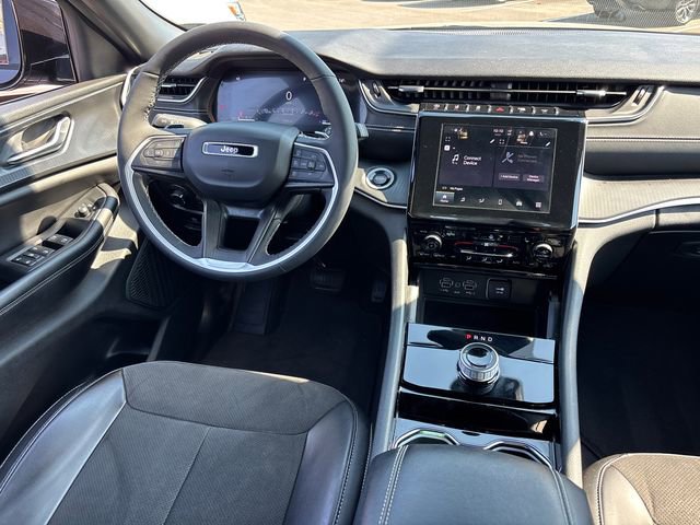 Used 2023 Jeep Grand Cherokee L Laredo image 11