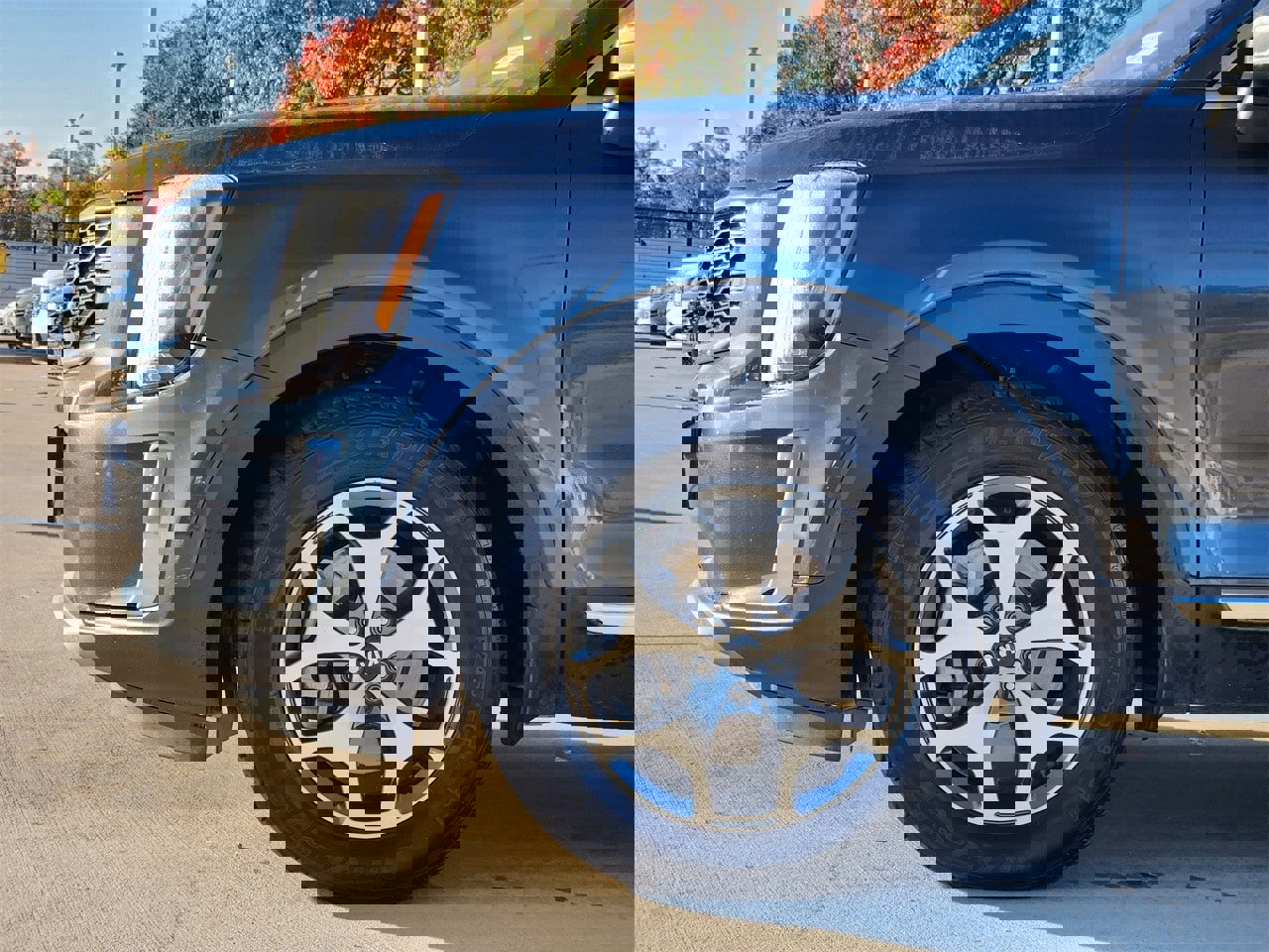 Used 2020 Kia Telluride EX image 8