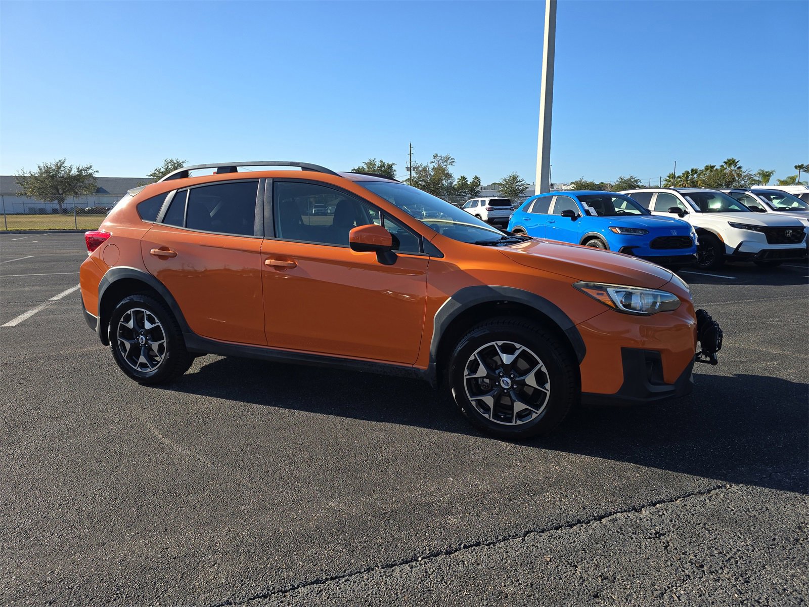 Used 2018 Subaru Crosstrek 2.0i Premium w/ Eyesight System image 2