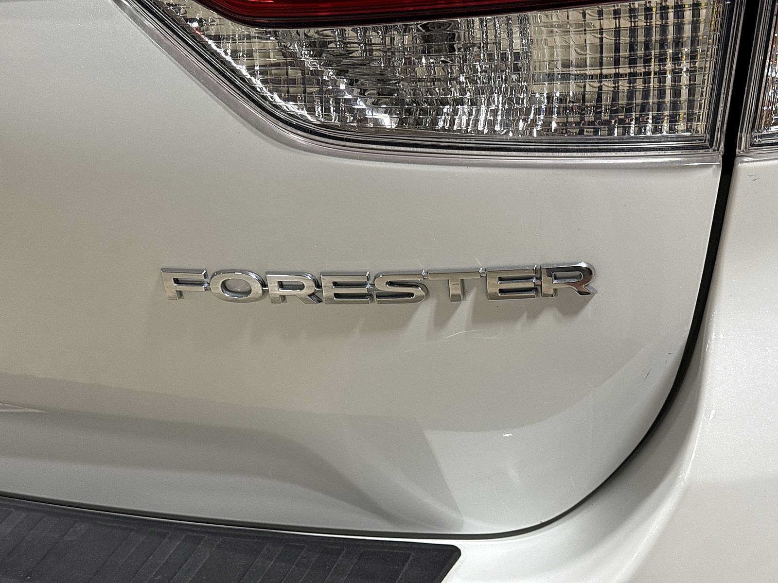 Used 2022 Subaru Forester AWD/4WD image 25