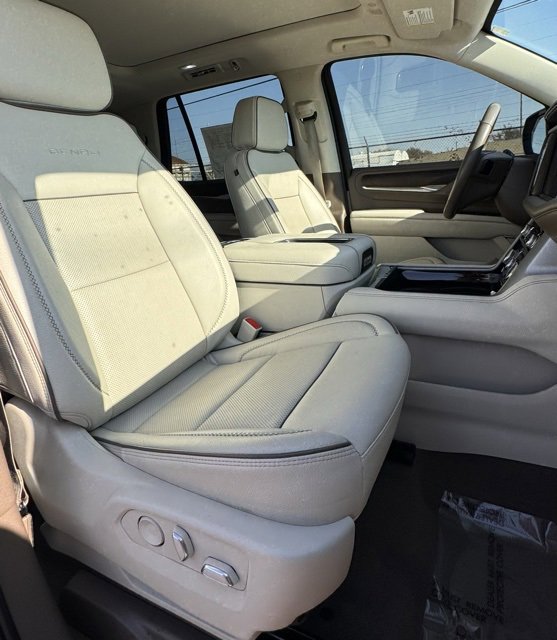 Used 2022 GMC Yukon Denali image 15