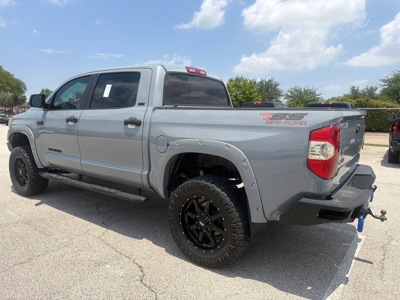 Used 2019 Toyota Tundra SR5 w/ SR5 Upgrade Package AWD/4WD image 18