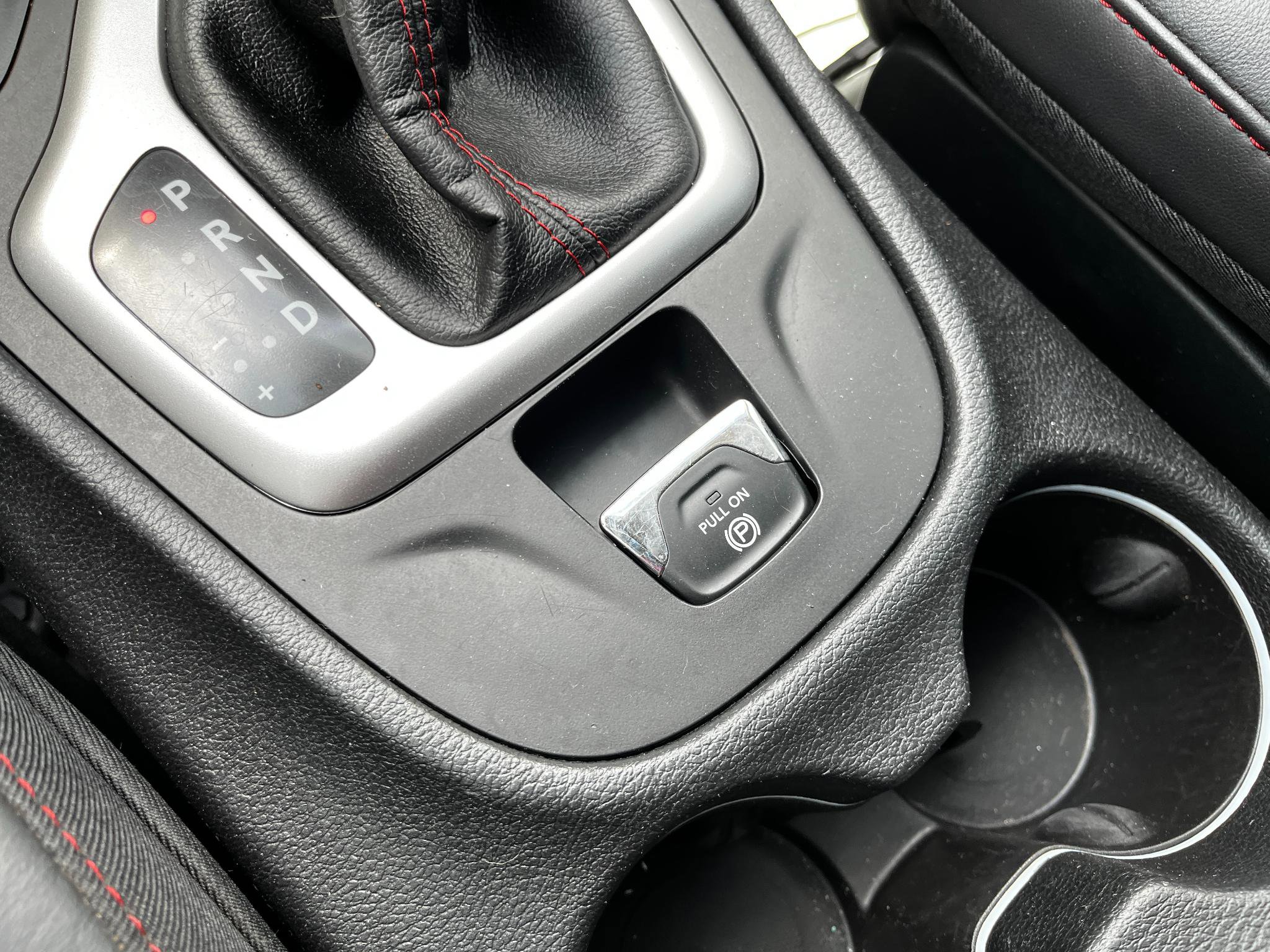 Used 2017 Jeep Cherokee Trailhawk w/ Comfort/Convenience Group image 27