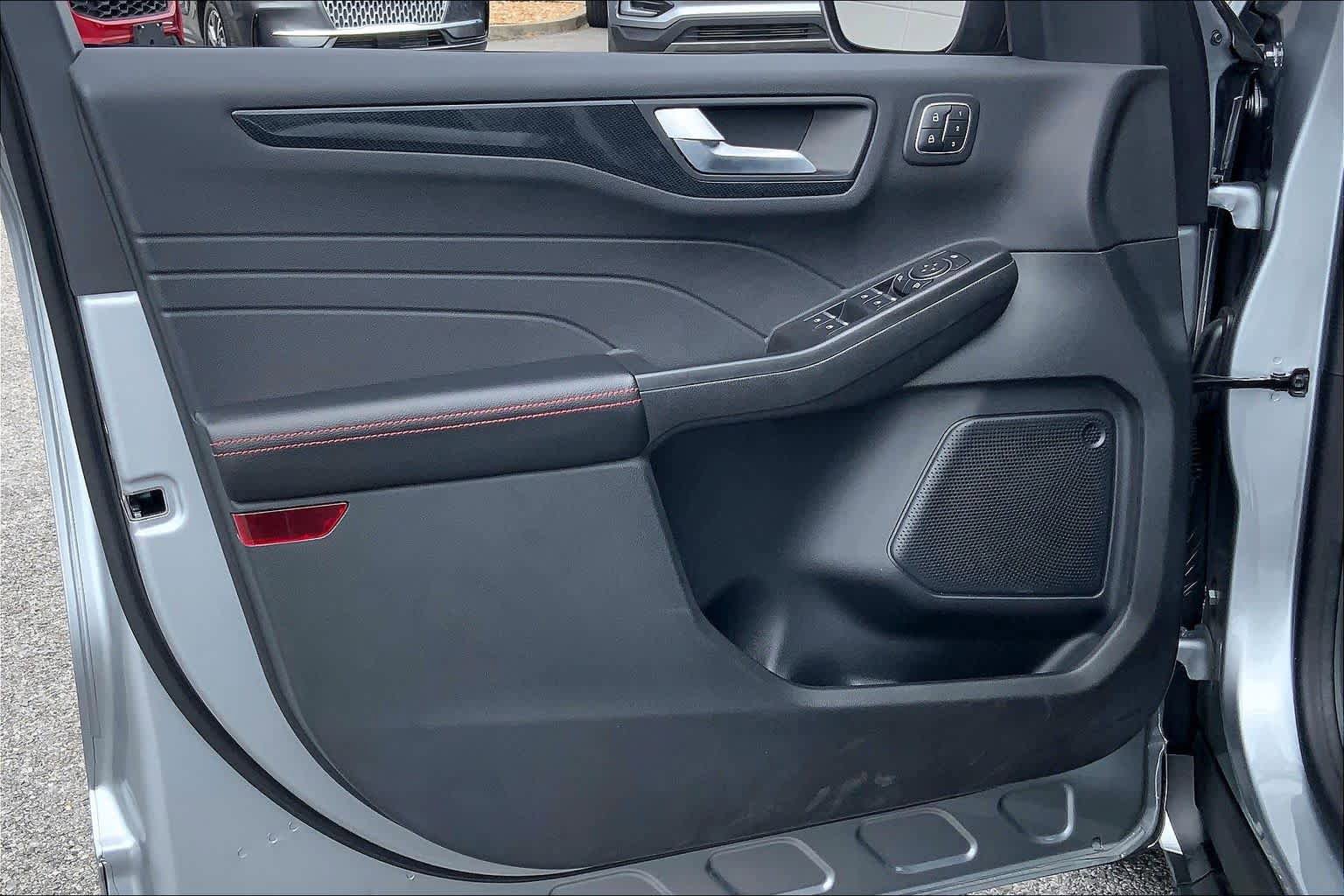 Certified 2023 Ford Escape ST-Line Elite AWD/4WD image 21
