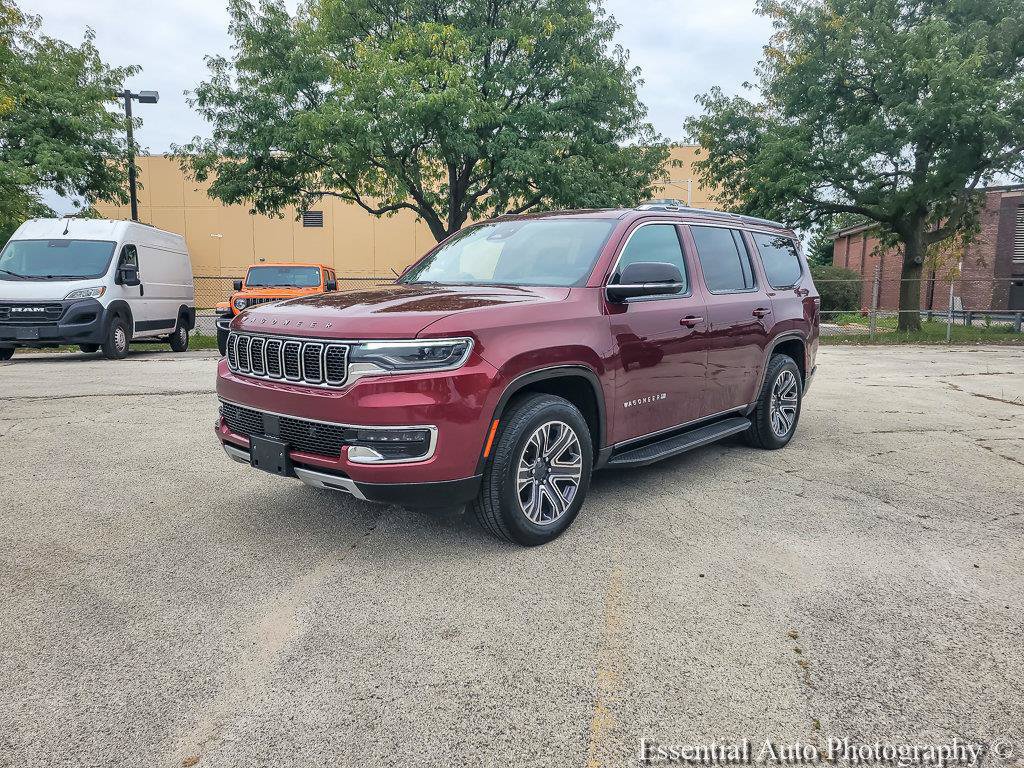 Certified 2024 Jeep Wagoneer Series II w/ Flexible Seating Group RWD image 9