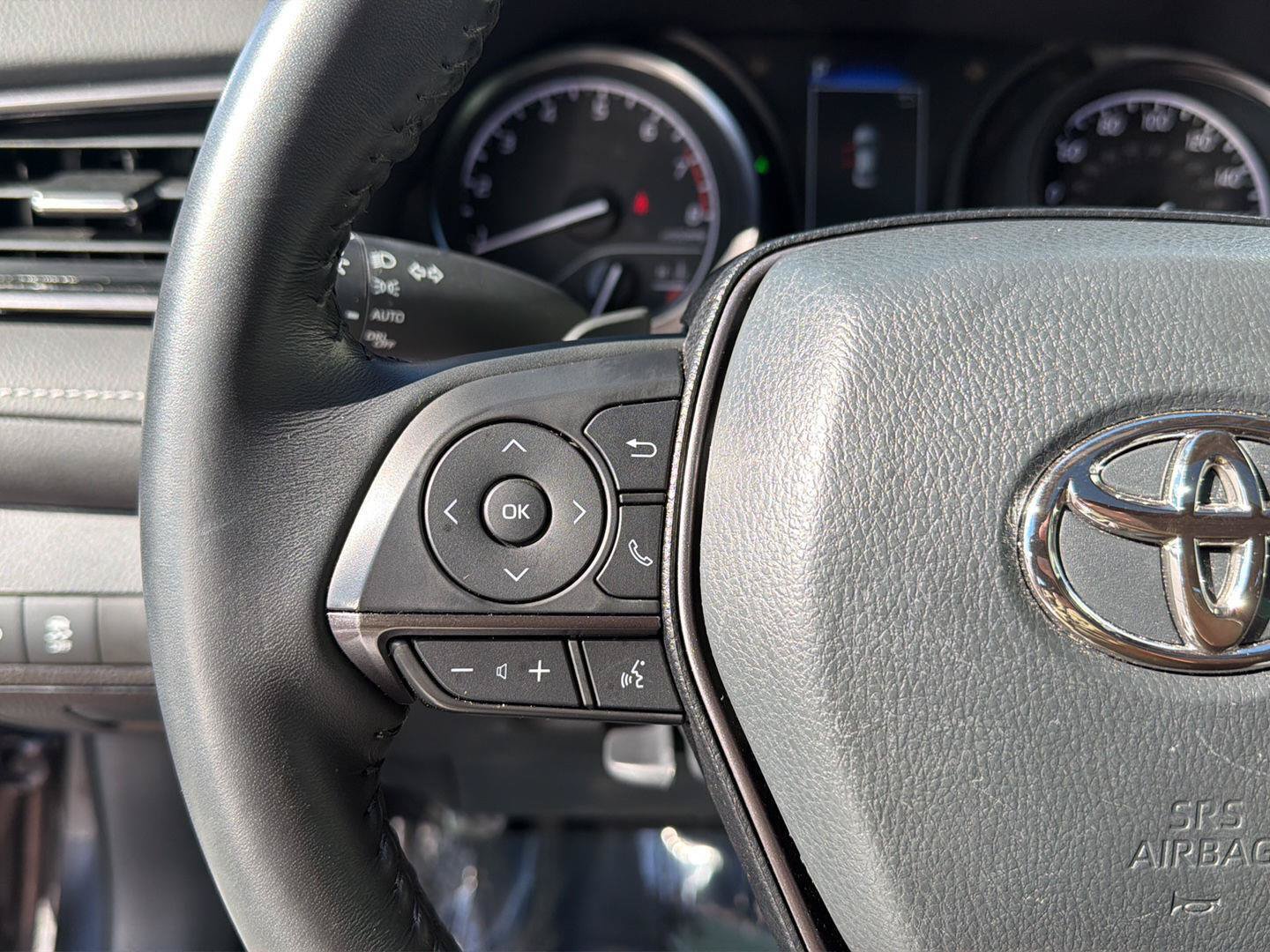 Used 2023 Toyota Camry SE FWD image 21