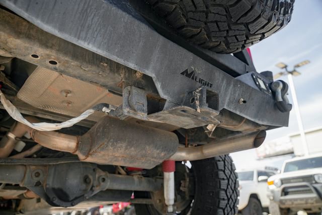 Used 2016 Jeep Wrangler Unlimited Sahara w/ Connectivity Group image 7