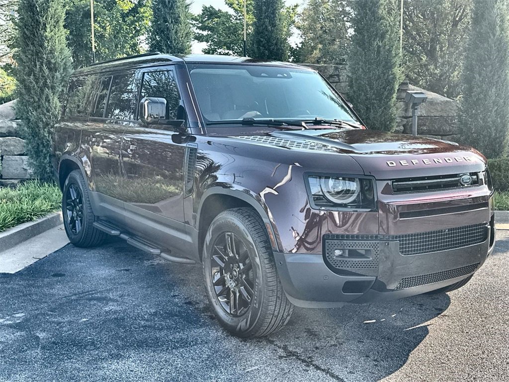 Used 2025 Land Rover Defender 130 S image 7