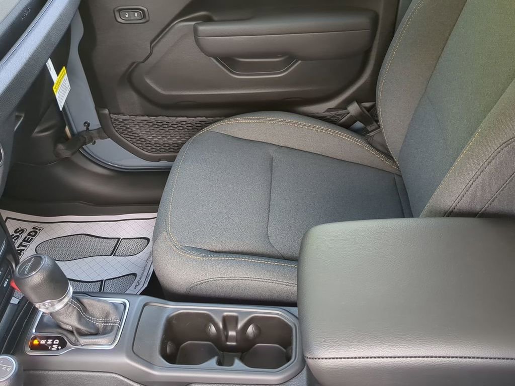 New 2025 Jeep Gladiator Willys image 21