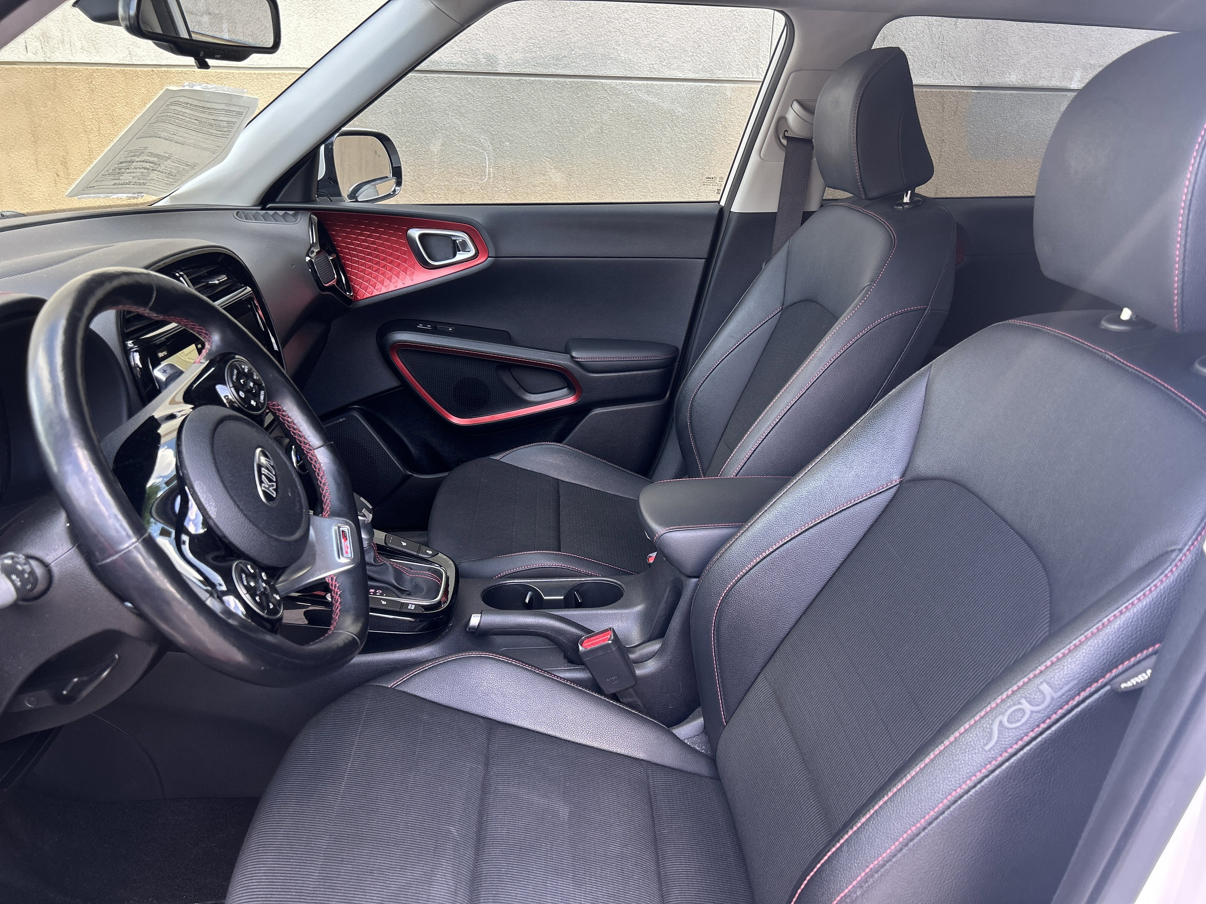 Used 2020 Kia Soul GT-Line Turbo FWD image 10