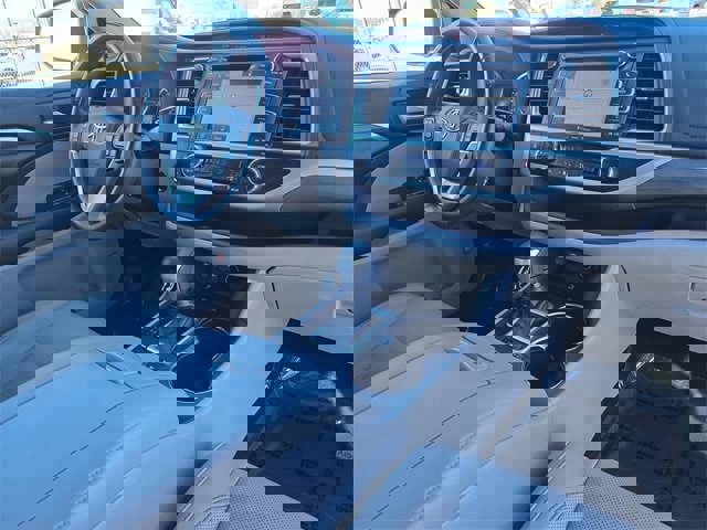 Used 2019 Toyota Highlander Limited Platinum image 17