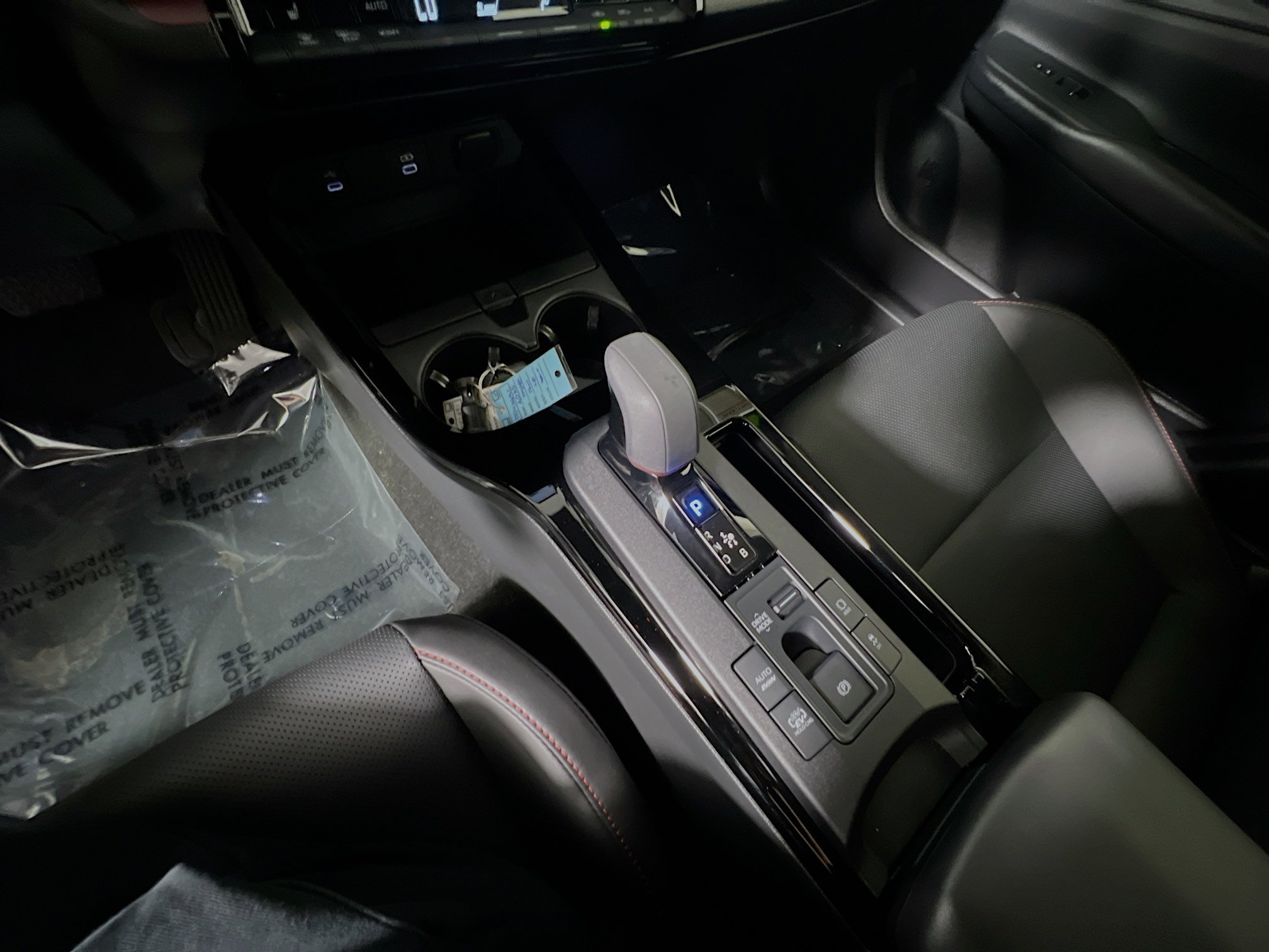 Used 2025 Toyota Prius Plug-In Hybrid FWD image 25