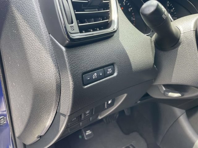 Used 2020 Nissan Rogue S FWD image 19
