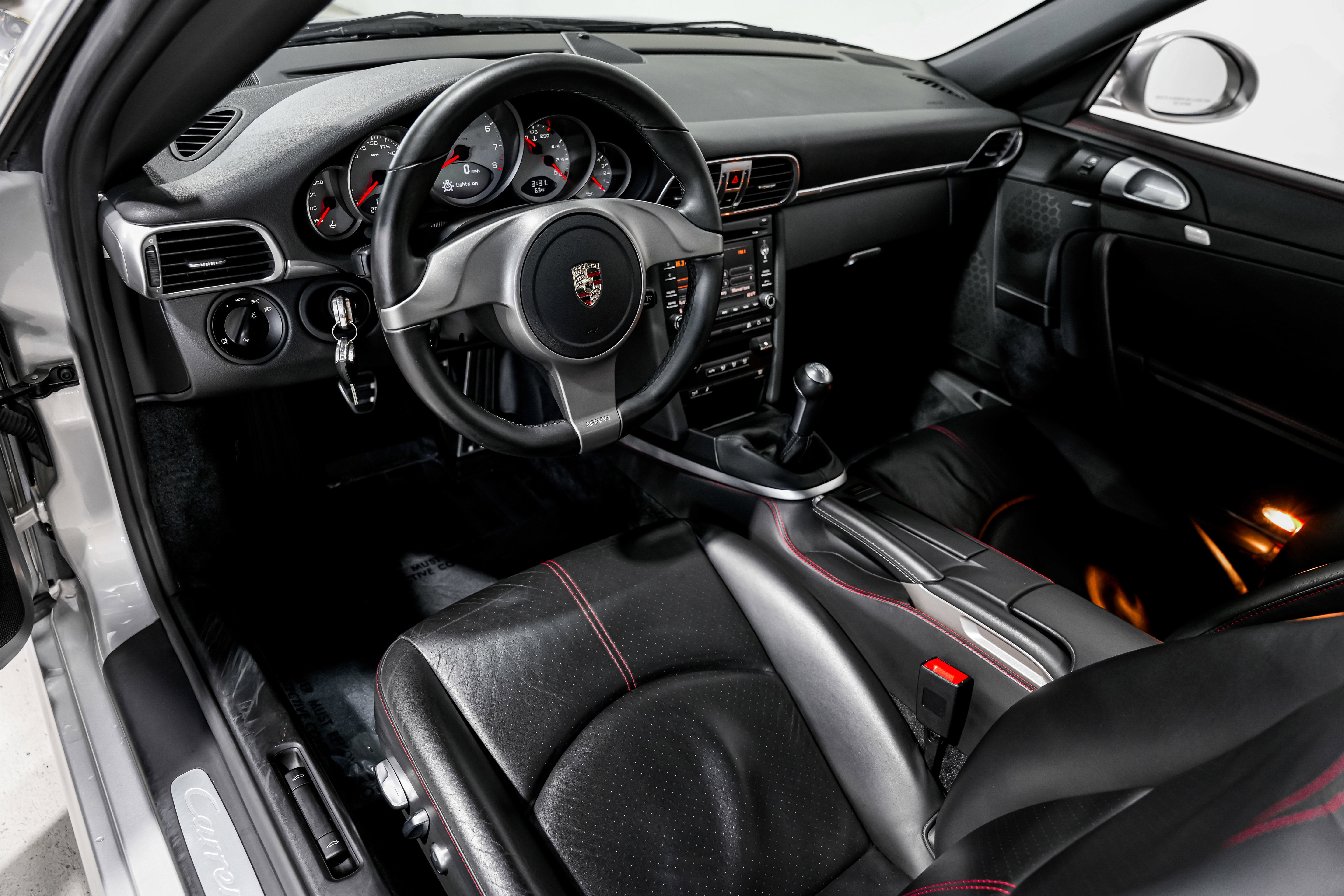 Used 2010 Porsche 911 Carrera S image 10