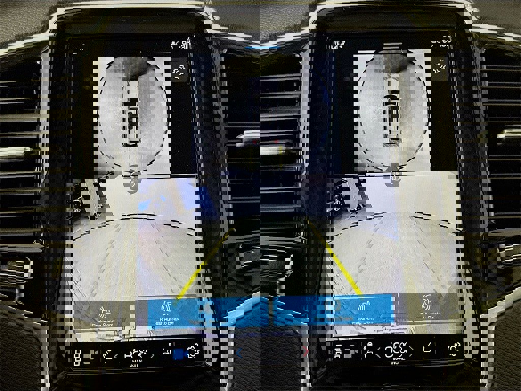 Certified 2024 Volvo XC90 T8 Plus image 14