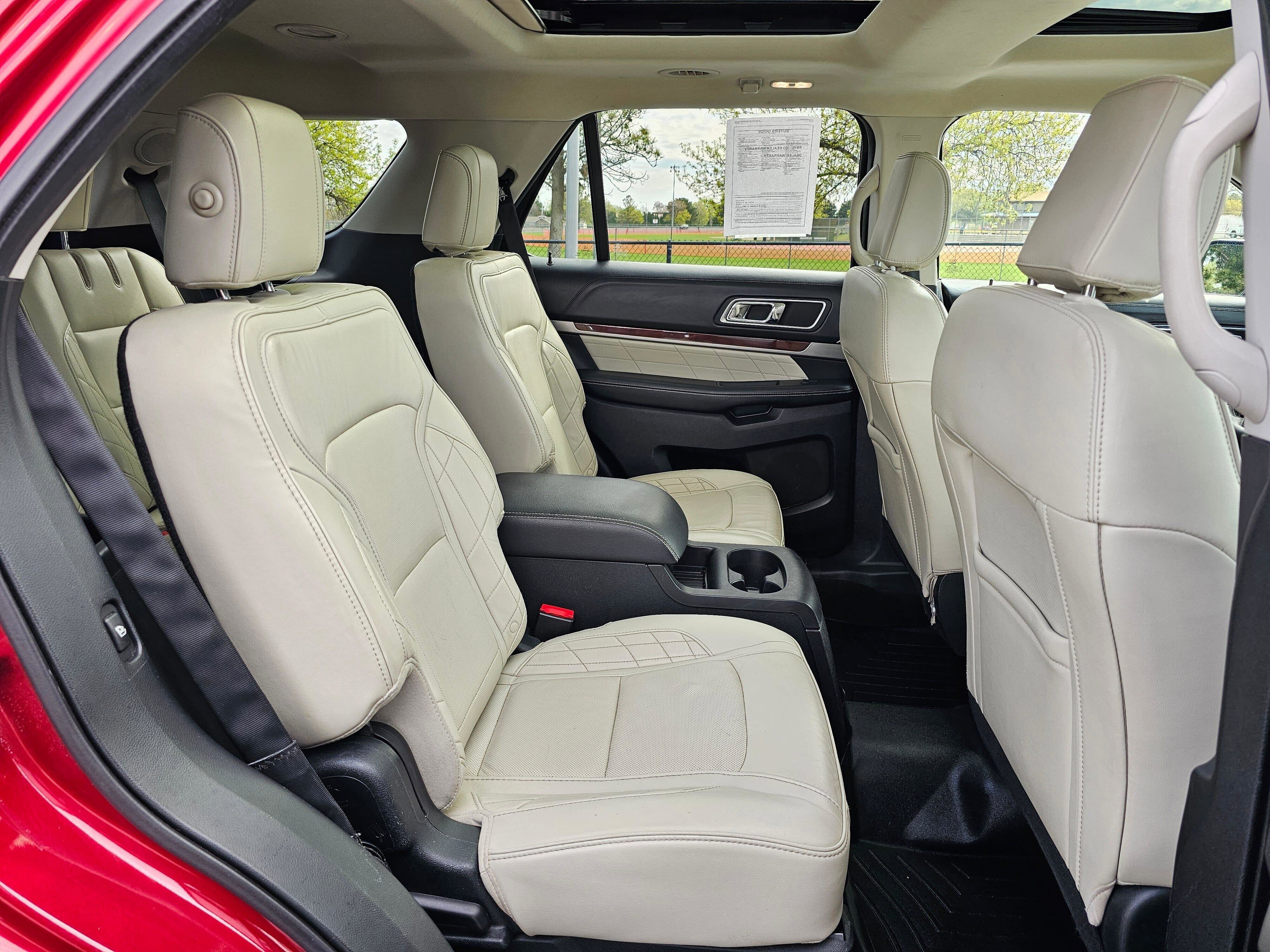 Used 2018 Ford Explorer Platinum AWD/4WD image 13