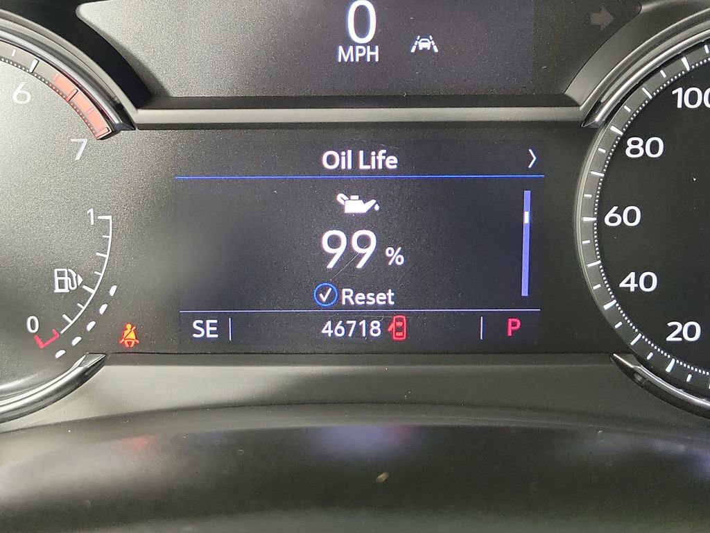 Used 2021 Cadillac XT4 Sport w/ Enhanced Visibility Package FWD image 24