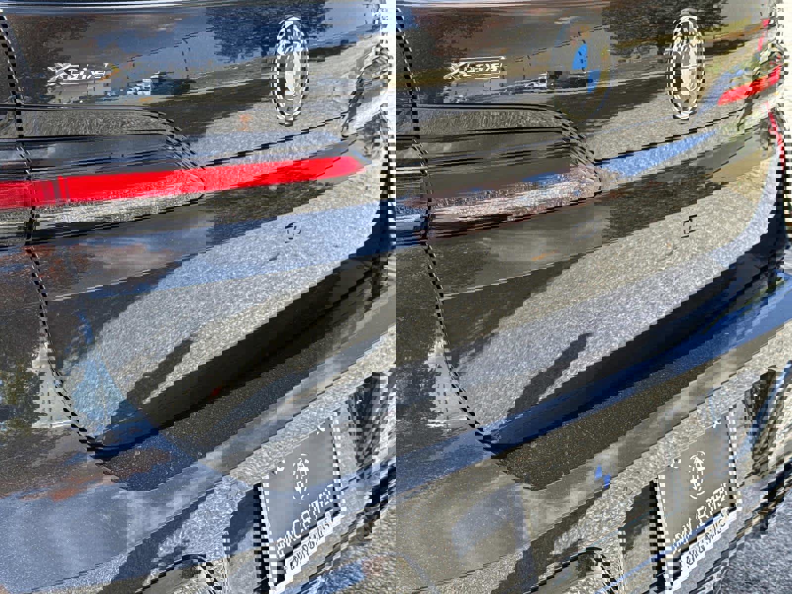 Certified 2025 BMW 760i xDrive w/ Executive Package image 11