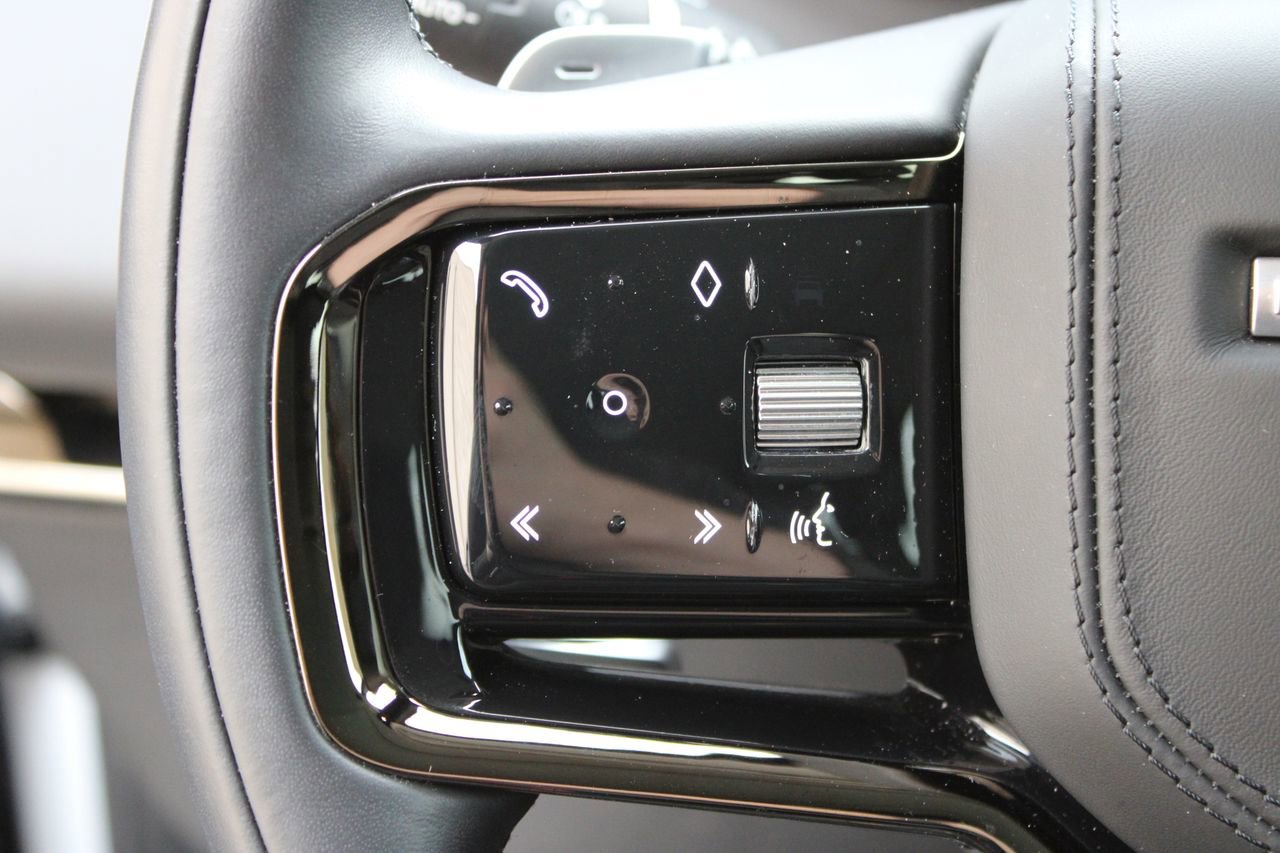 Used 2023 Land Rover Range Rover Sport SE Dynamic image 13