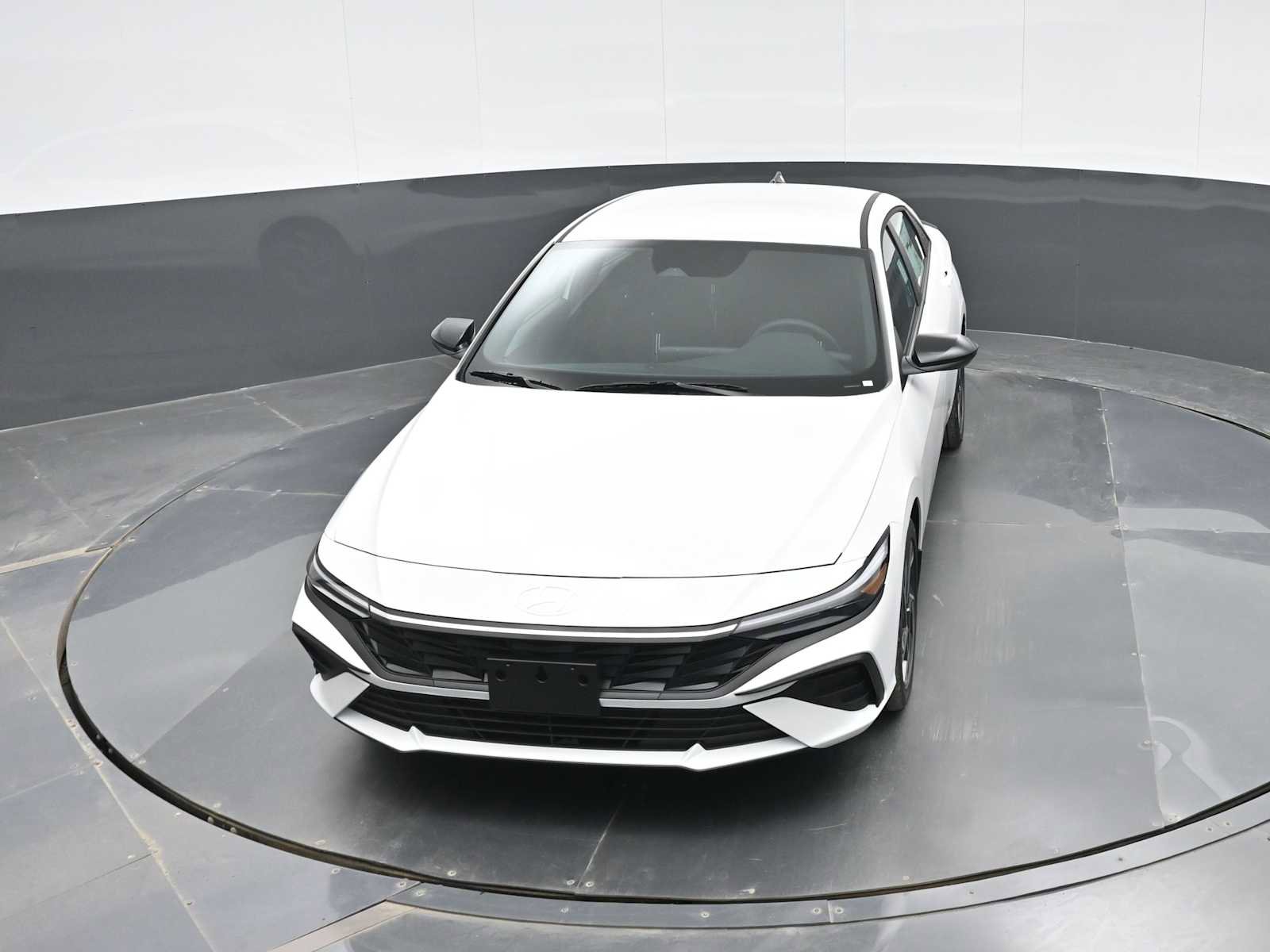 New 2025 Hyundai Elantra SEL image 23