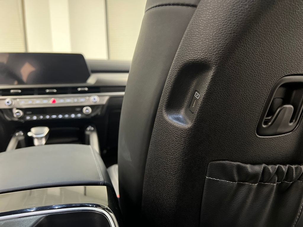 Used 2025 Kia Telluride S image 25