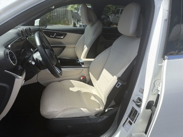 Used 2024 Mercedes-Benz GLC 300 4MATIC image 21