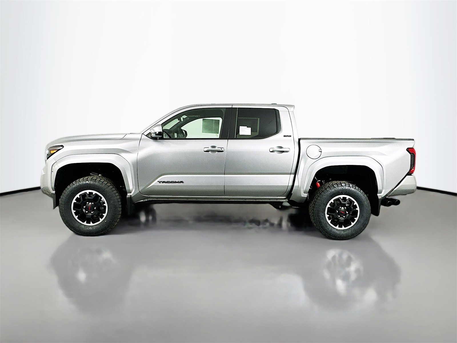 New 2025 Toyota Tacoma SR5 image 4