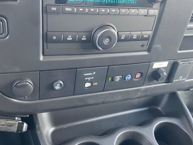 New 2024 GMC Savana 3500 w/ Power Convenience Package image 23