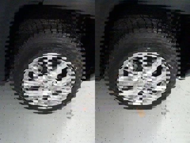 Certified 2024 Jeep Compass Latitude w/ Sun and Sound Group image 29