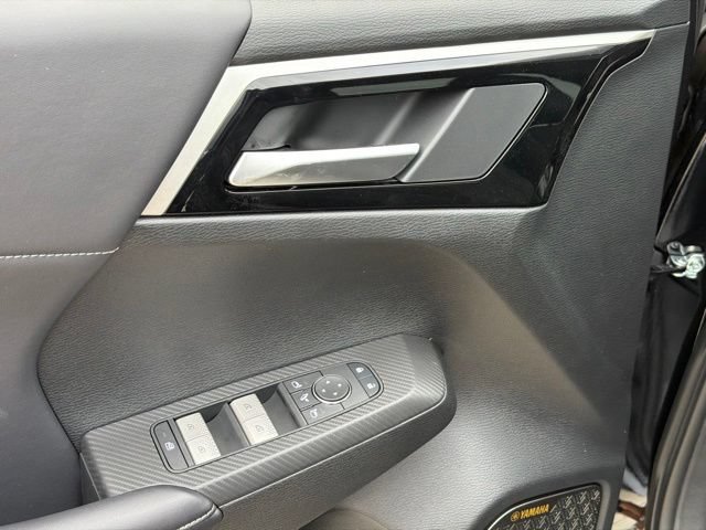 New 2026 Mitsubishi Outlander SE FWD image 21