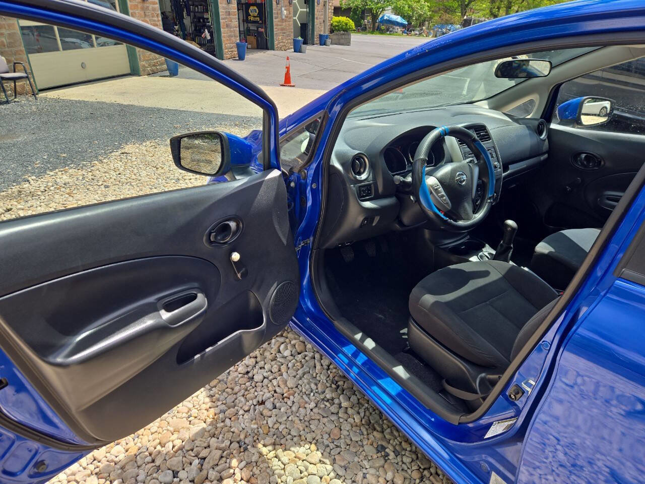 Used 2015 Nissan Versa Note S FWD image 9