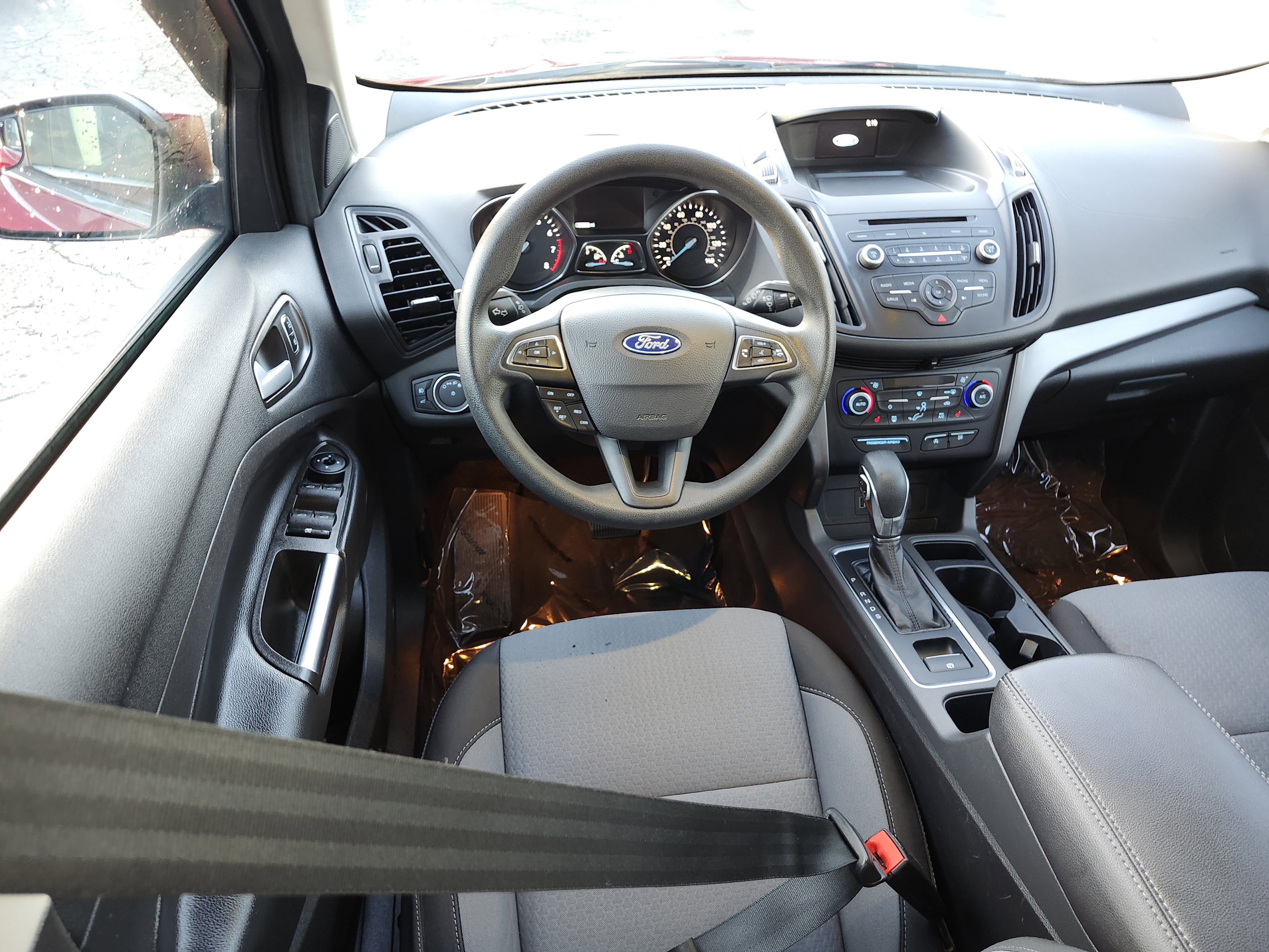 Used 2018 Ford Escape SE image 27