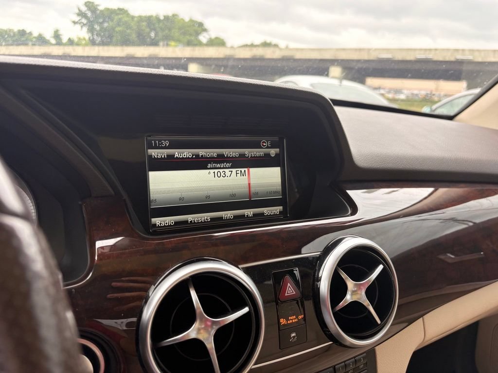 Used 2015 Mercedes-Benz GLK 350 2WD image 16