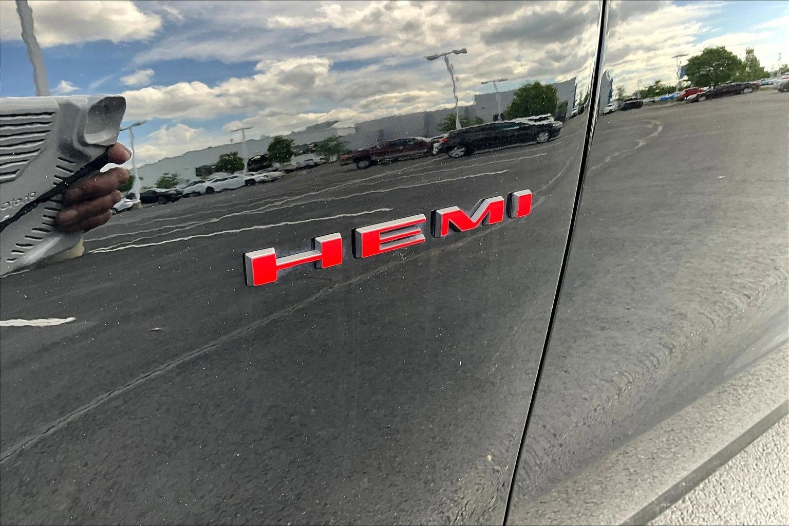 Used 2022 Dodge Durango R/T w/ Tow 'N Go Package AWD/4WD image 24