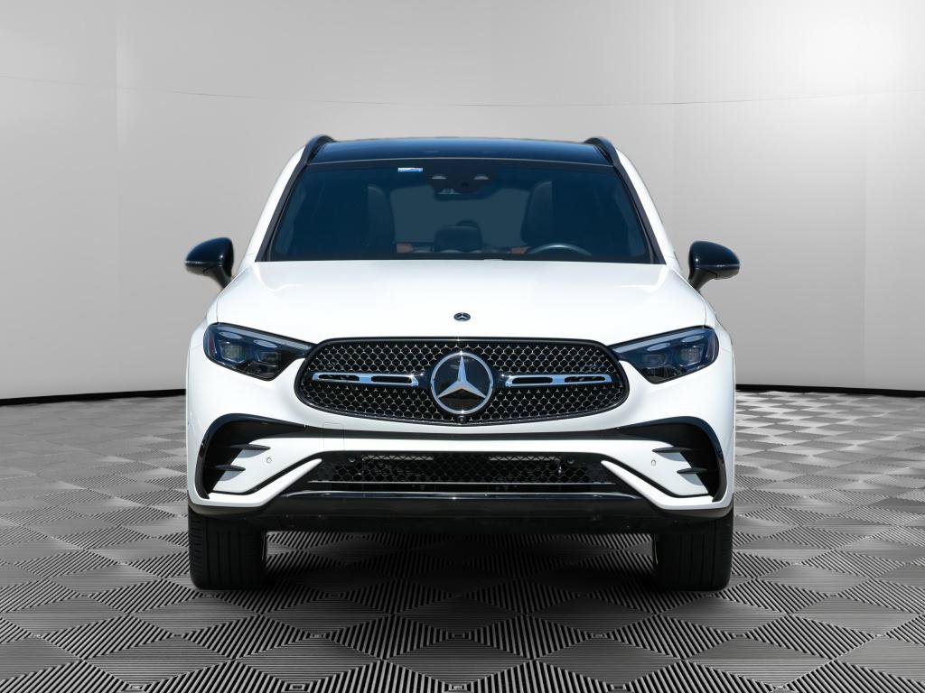 Used 2024 Mercedes-Benz GLC 300 w/ AMG Line image 10