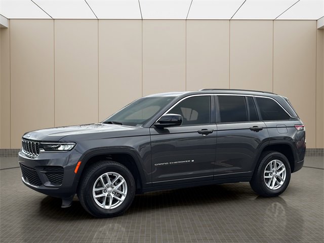 Certified 2025 Jeep Grand Cherokee Laredo X w/ Luxury Tech Group I