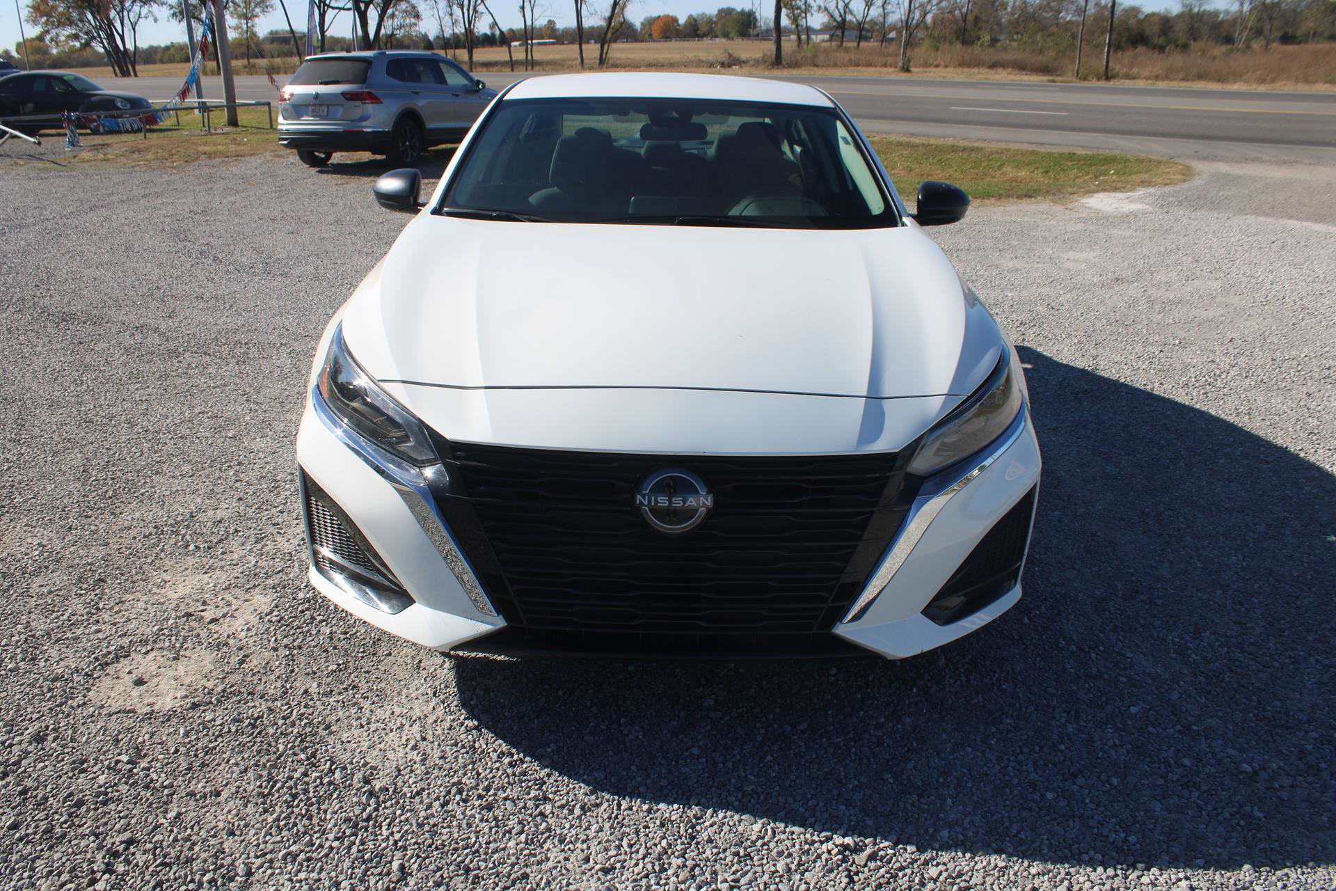 Used 2025 Nissan Altima 2.5 SV image 2