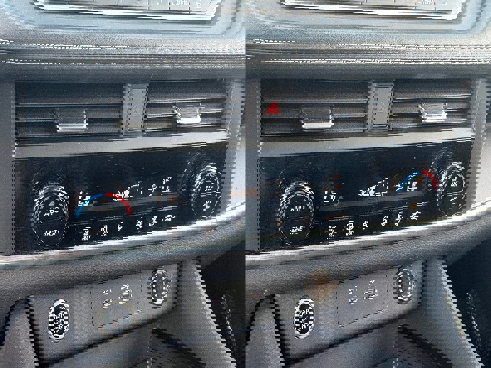 Used 2023 Nissan Rogue SV image 30