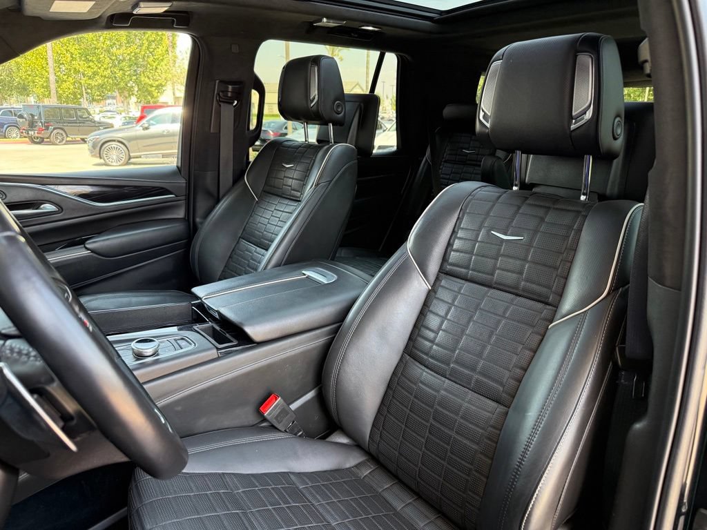 Used 2023 Cadillac Escalade V AWD/4WD image 14