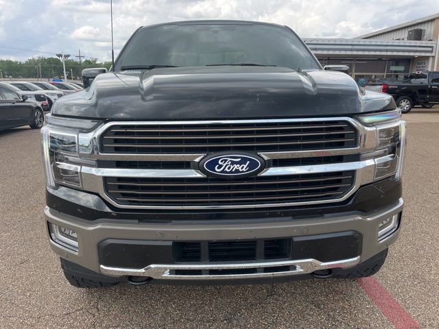 Used 2025 Ford F150 King Ranch w/ FX4 Off-Road Package image 2