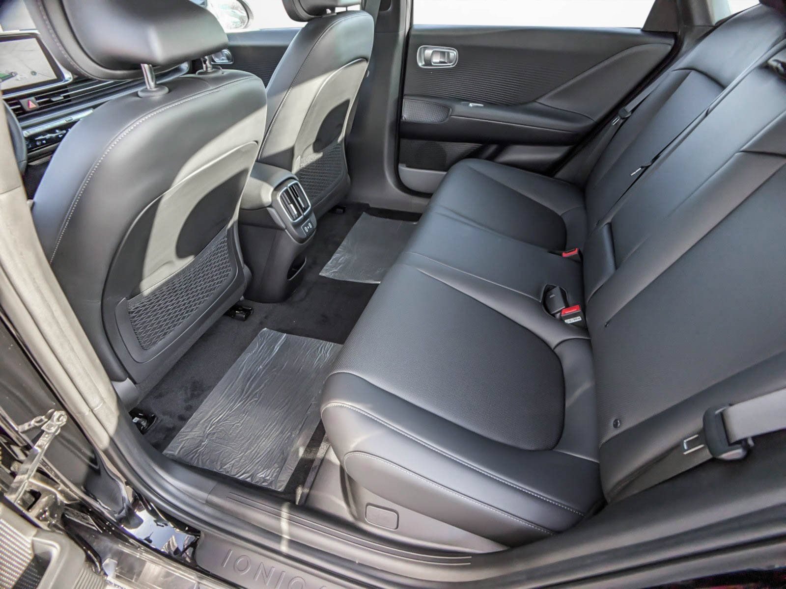 New 2024 Hyundai Ioniq 6 SEL AWD/4WD image 12