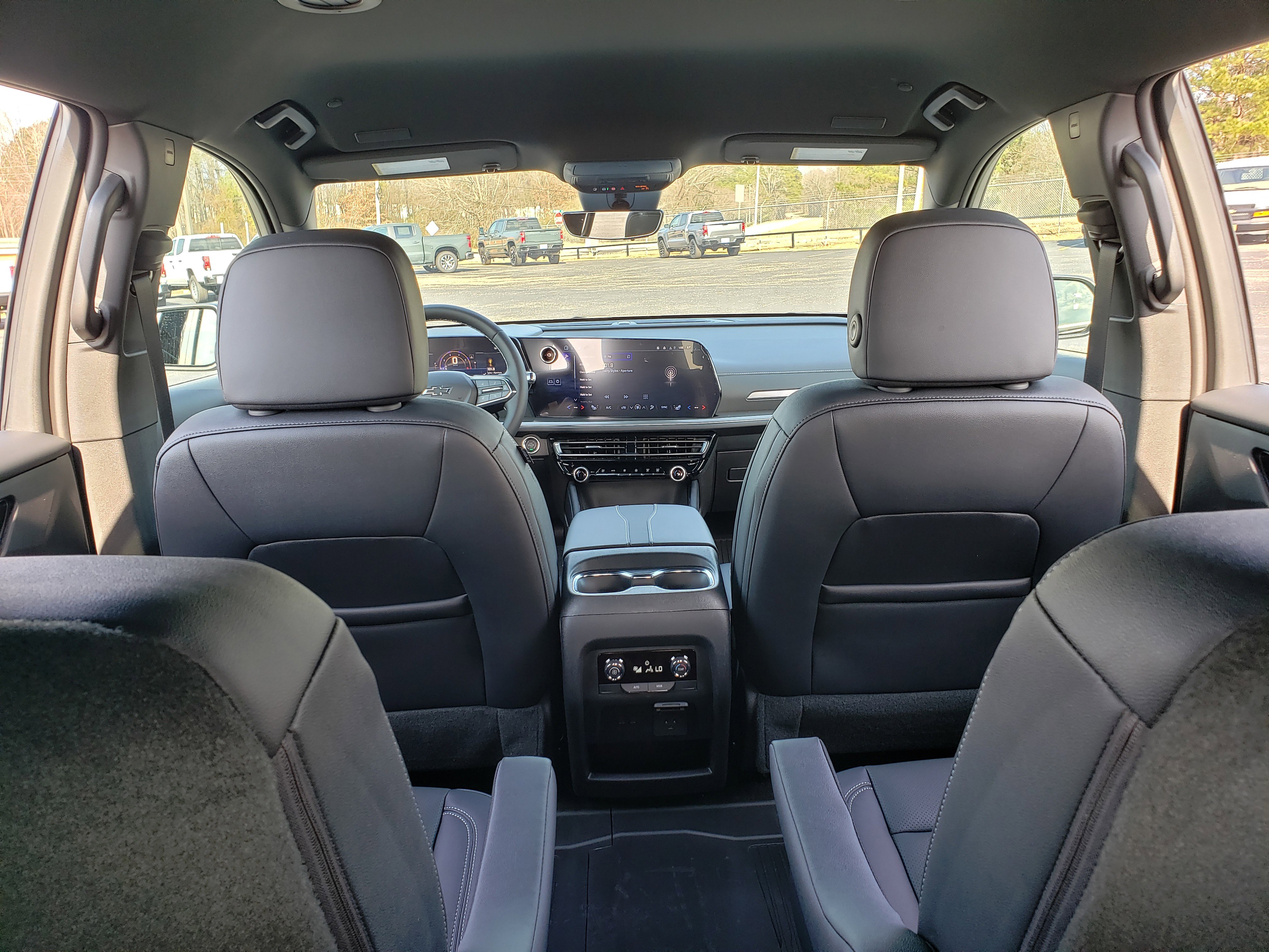 New 2026 Chevrolet Traverse LT w/ Midnight/Sport Edition image 36