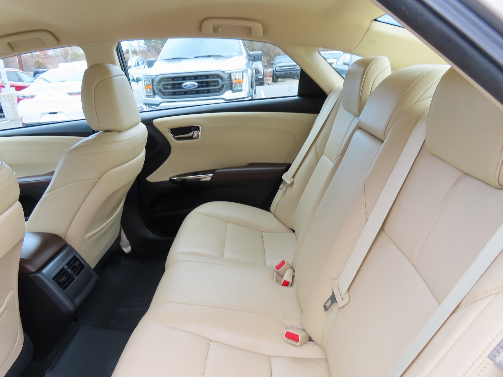 Used 2016 Toyota Avalon XLE Plus image 28