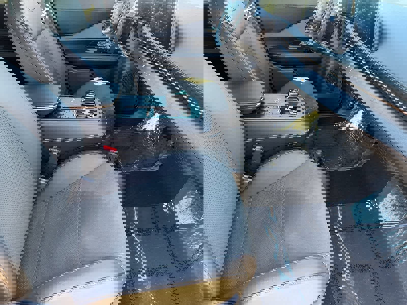 Certified 2025 Nissan Ariya ENGAGE image 12