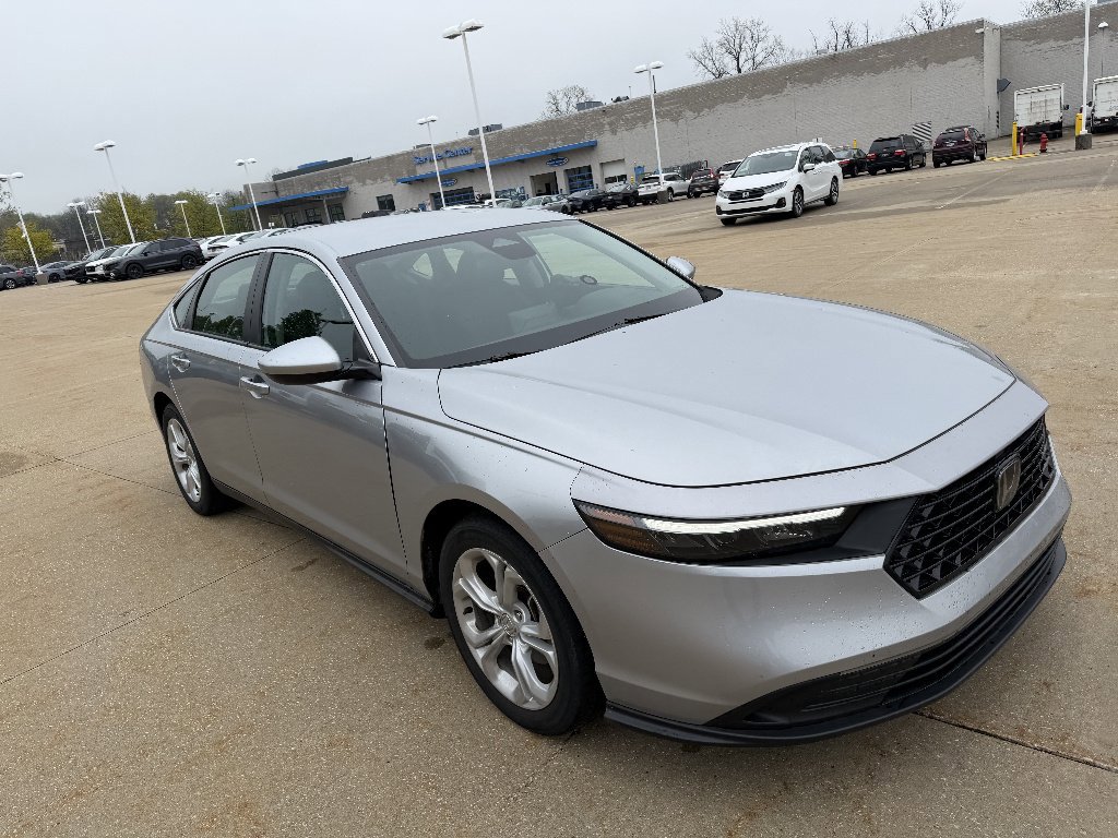 Used 2024 Honda Accord LX video 2