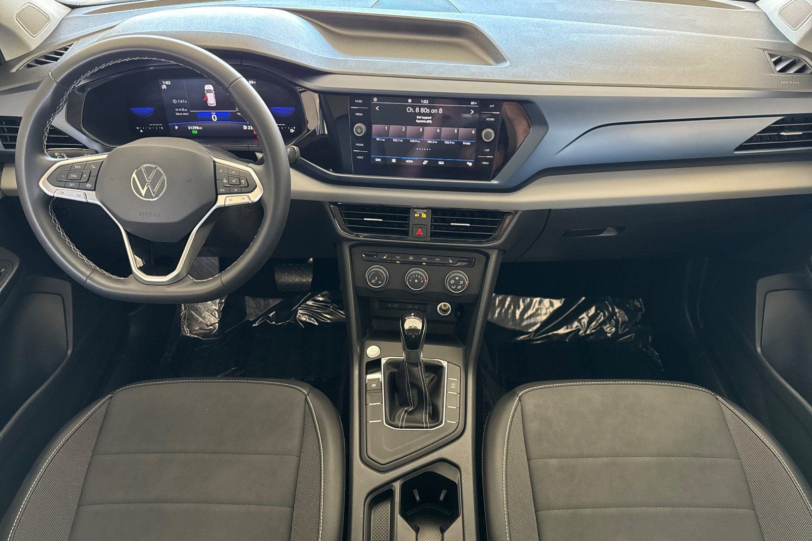 Used 2022 Volkswagen Taos SE image 12