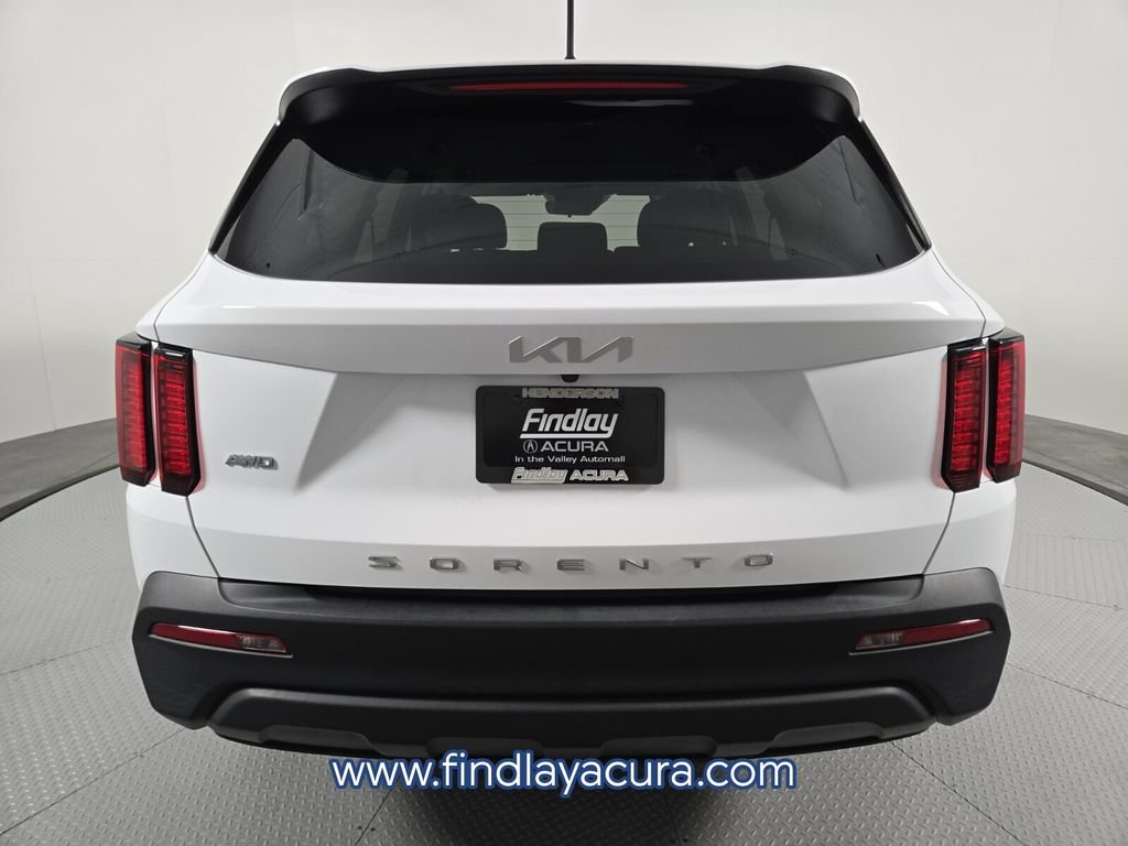 Used 2022 Kia Sorento LX AWD/4WD image 6