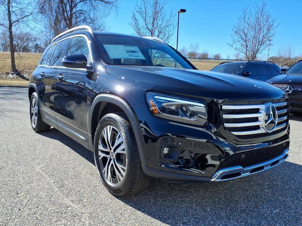 New 2026 Mercedes-Benz GLB 250 4MATIC image 3