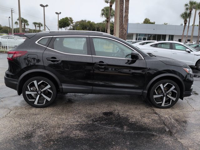 Used 2022 Nissan Rogue Sport SL AWD/4WD image 3