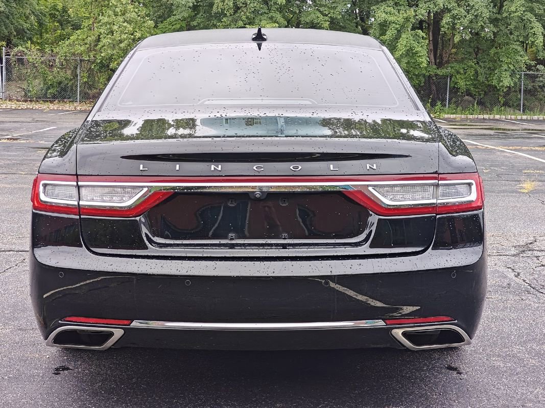 Used 2018 Lincoln Continental Select w/ Continental Climate Package AWD/4WD image 4